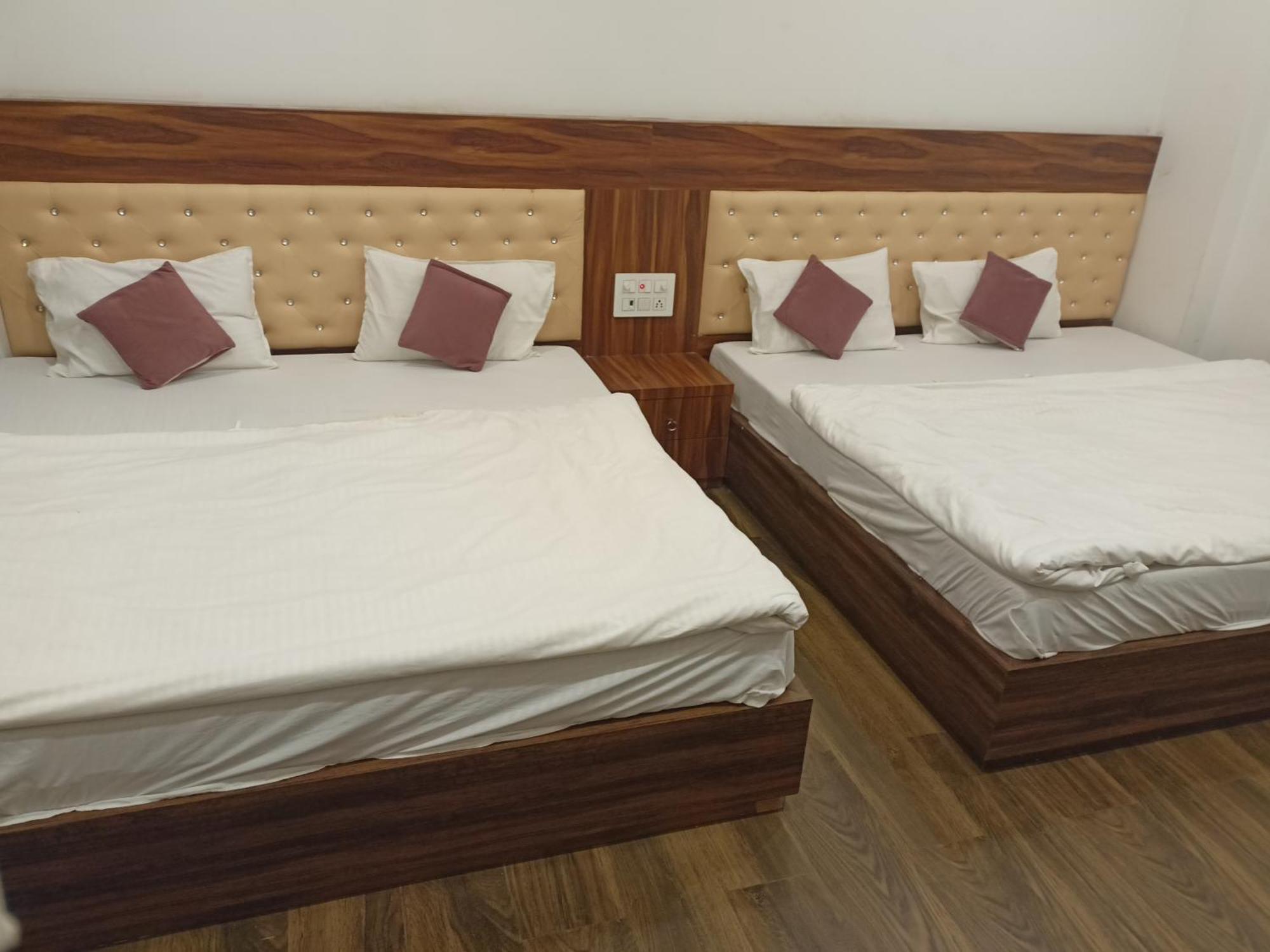 Shyam Stay Inn Govardhan Exterior photo