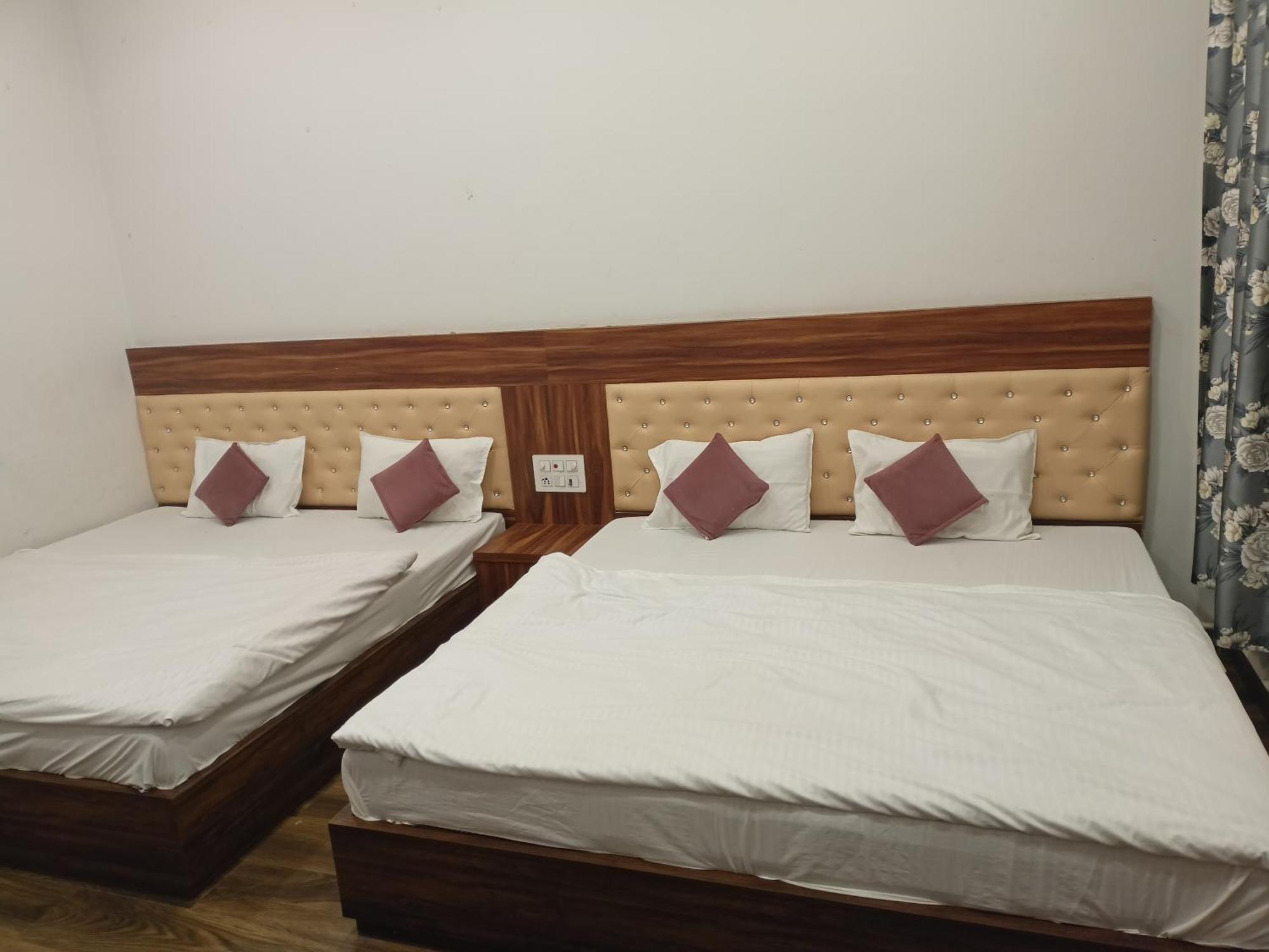 Shyam Stay Inn Govardhan Exterior photo
